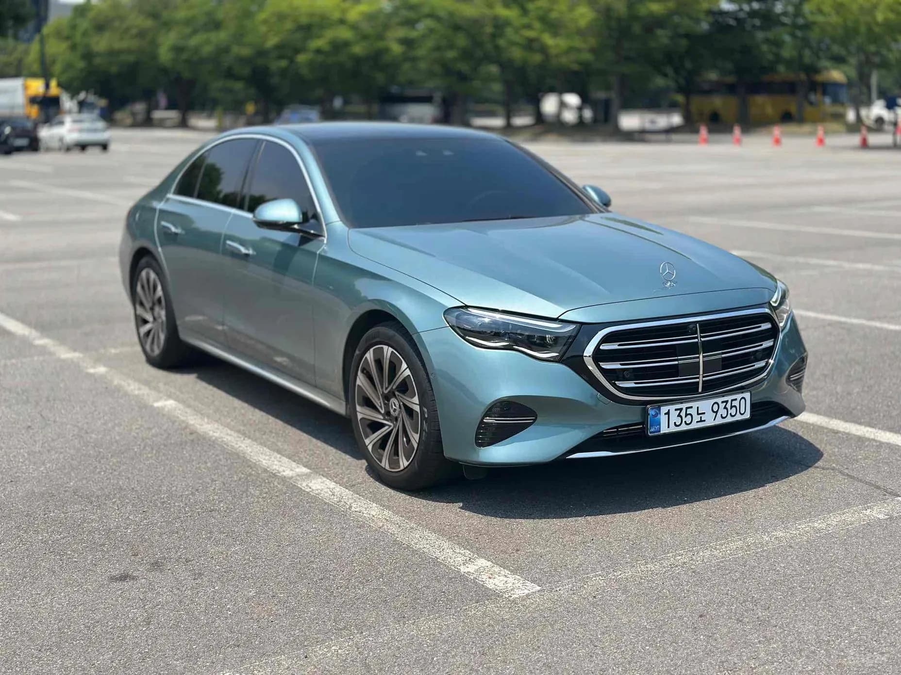 E-Class W214
