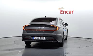 Sonata Hybrid (DN8)