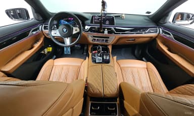 7 Series (G11)