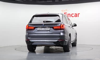 X5 (F15)