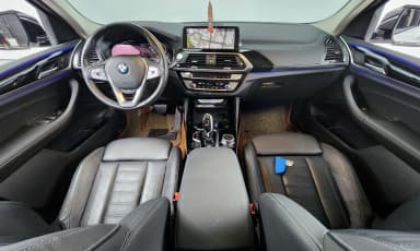 X4 (G02)