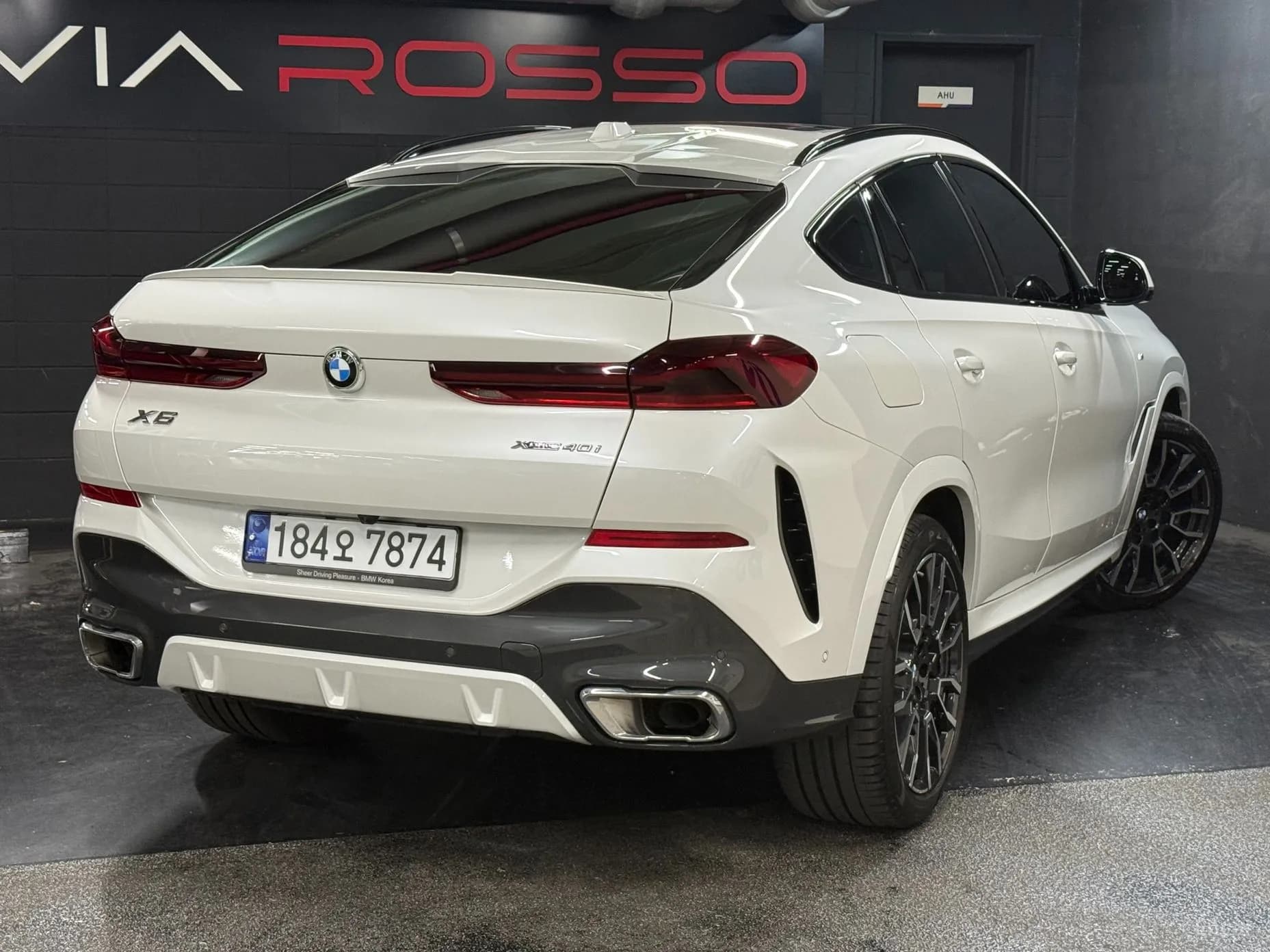X6 (G06)