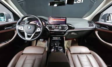 X4 (G02)