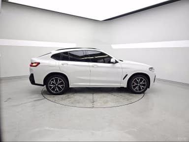 X4 (G02)