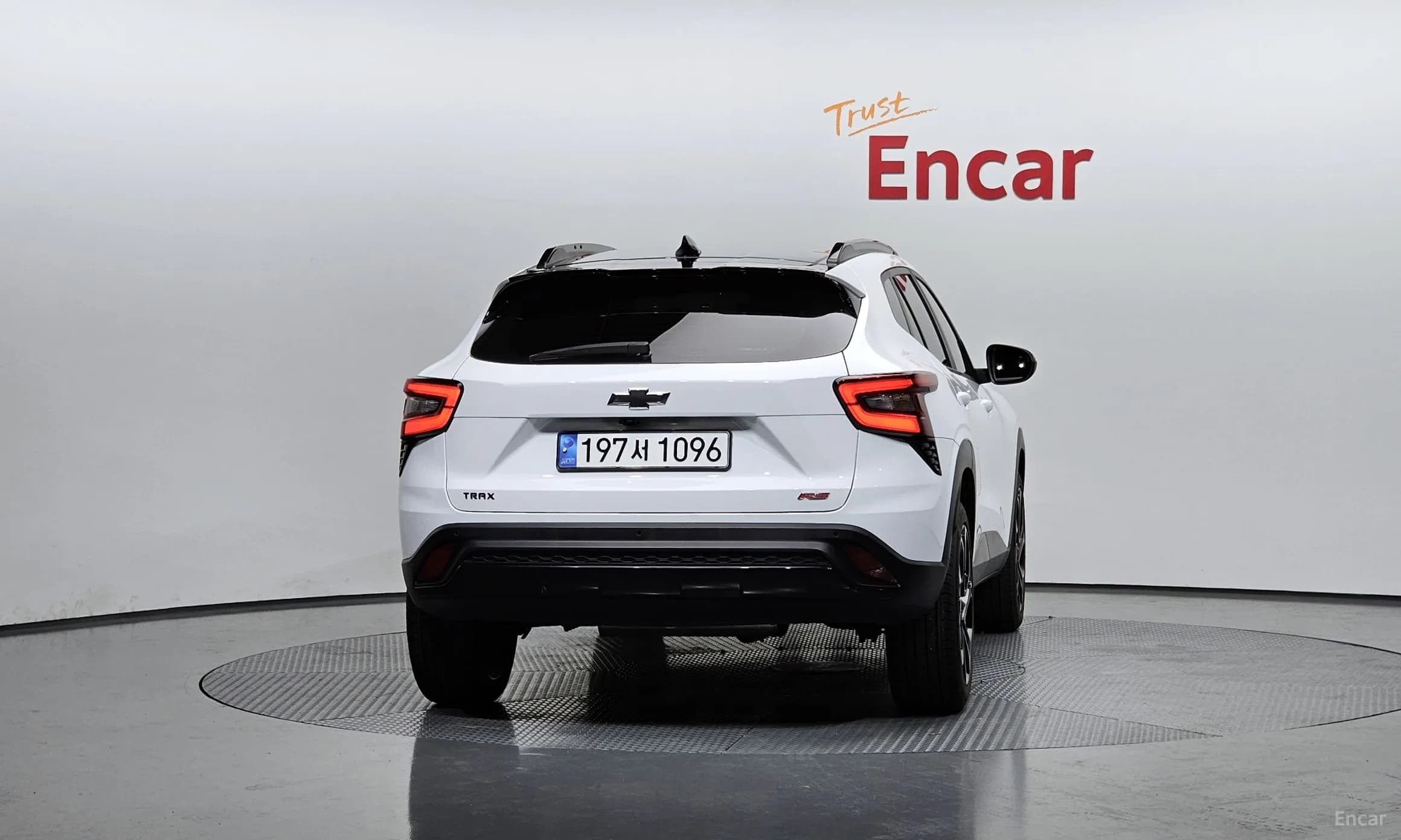 Trax Crossover