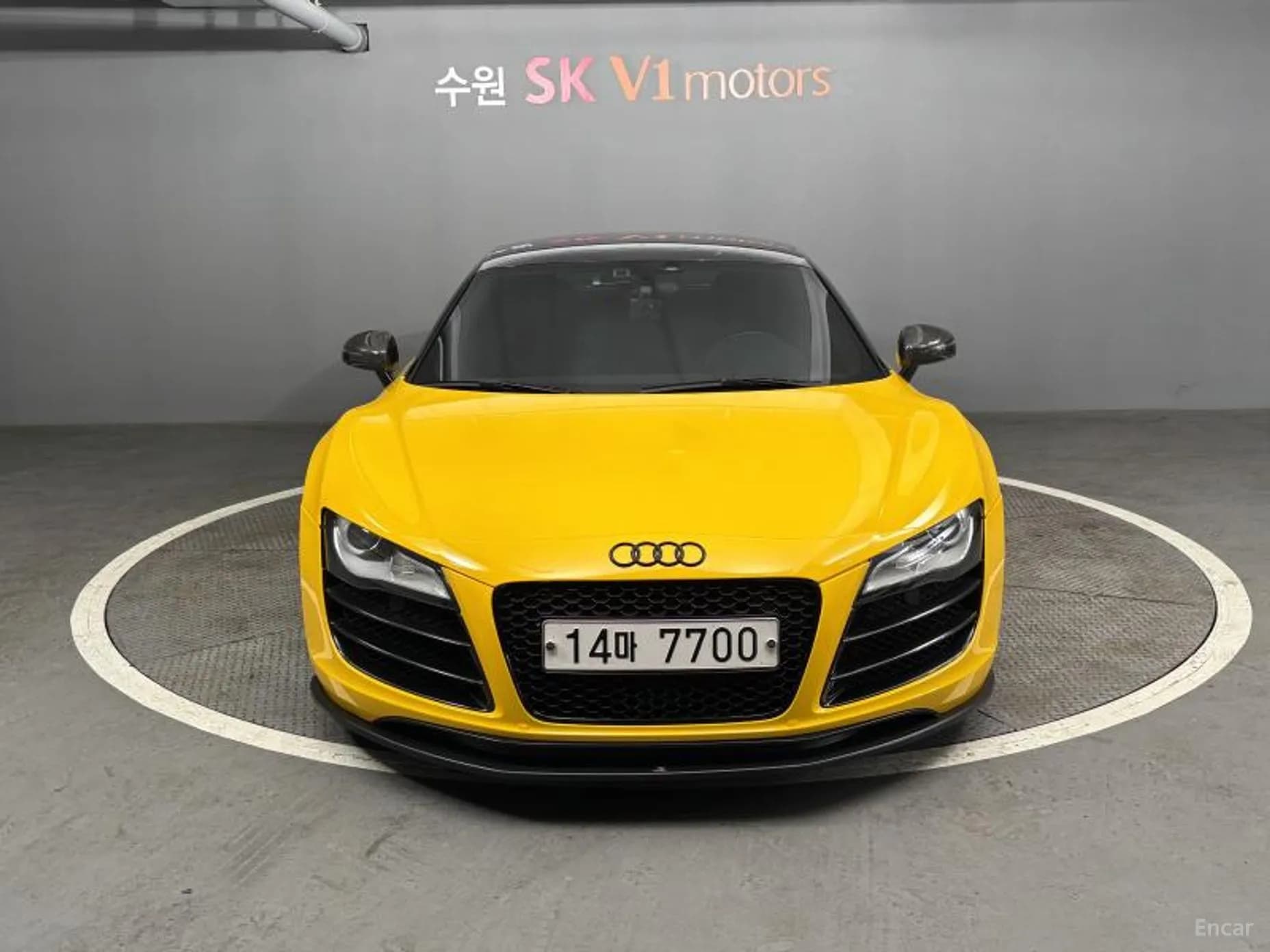 R8