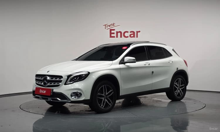 GLA-Class X156