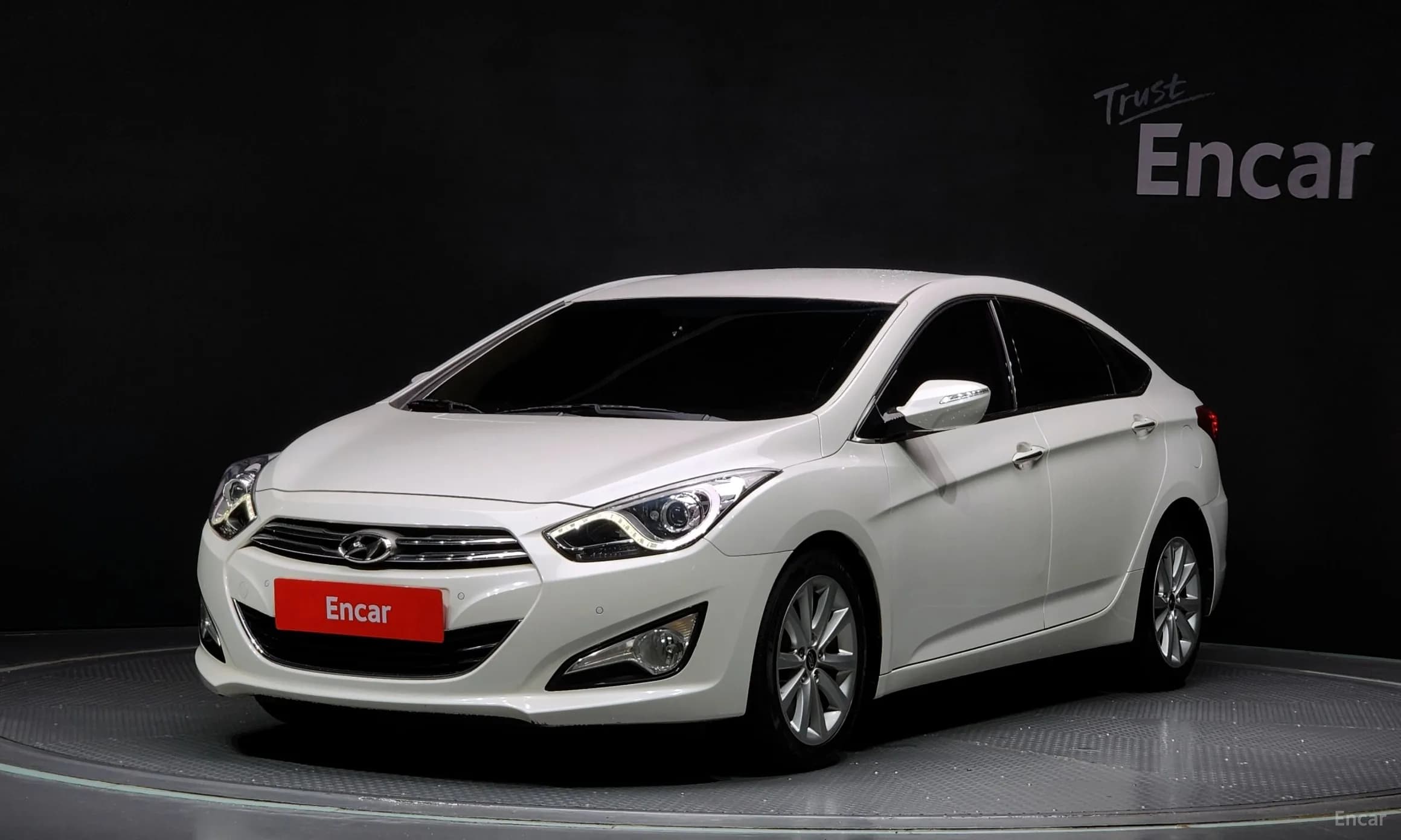 i40 Saloon
