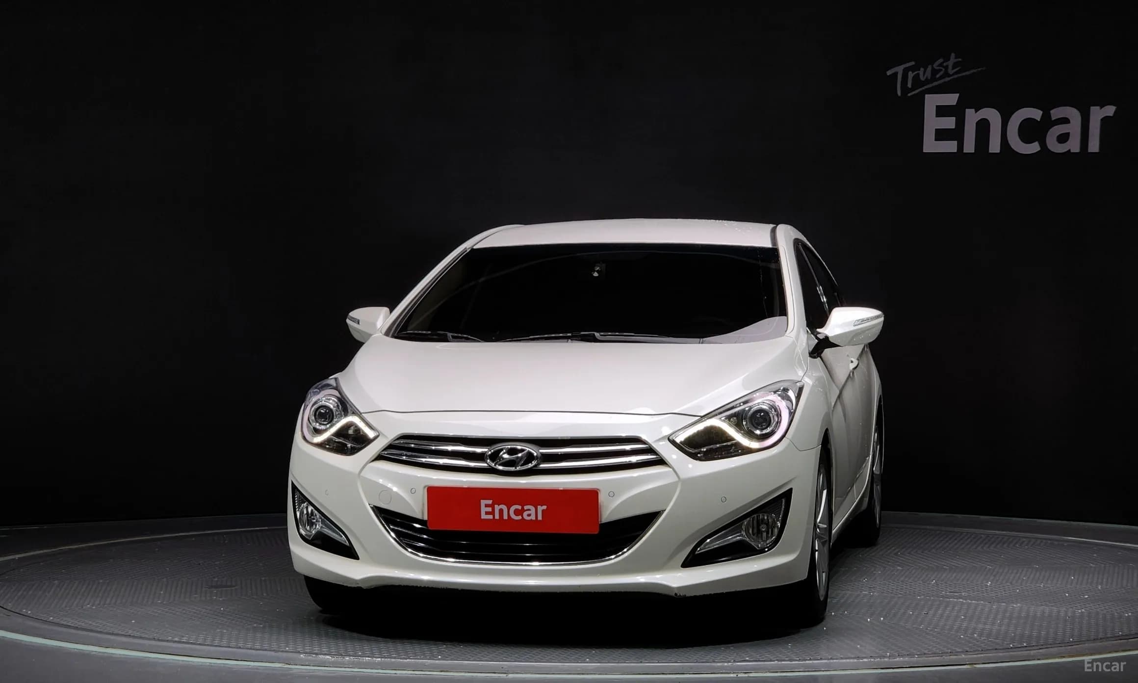 i40 Saloon