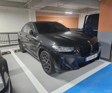 X4 (G02)