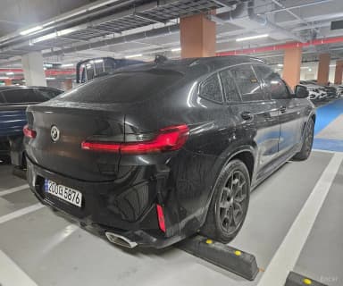 X4 (G02)