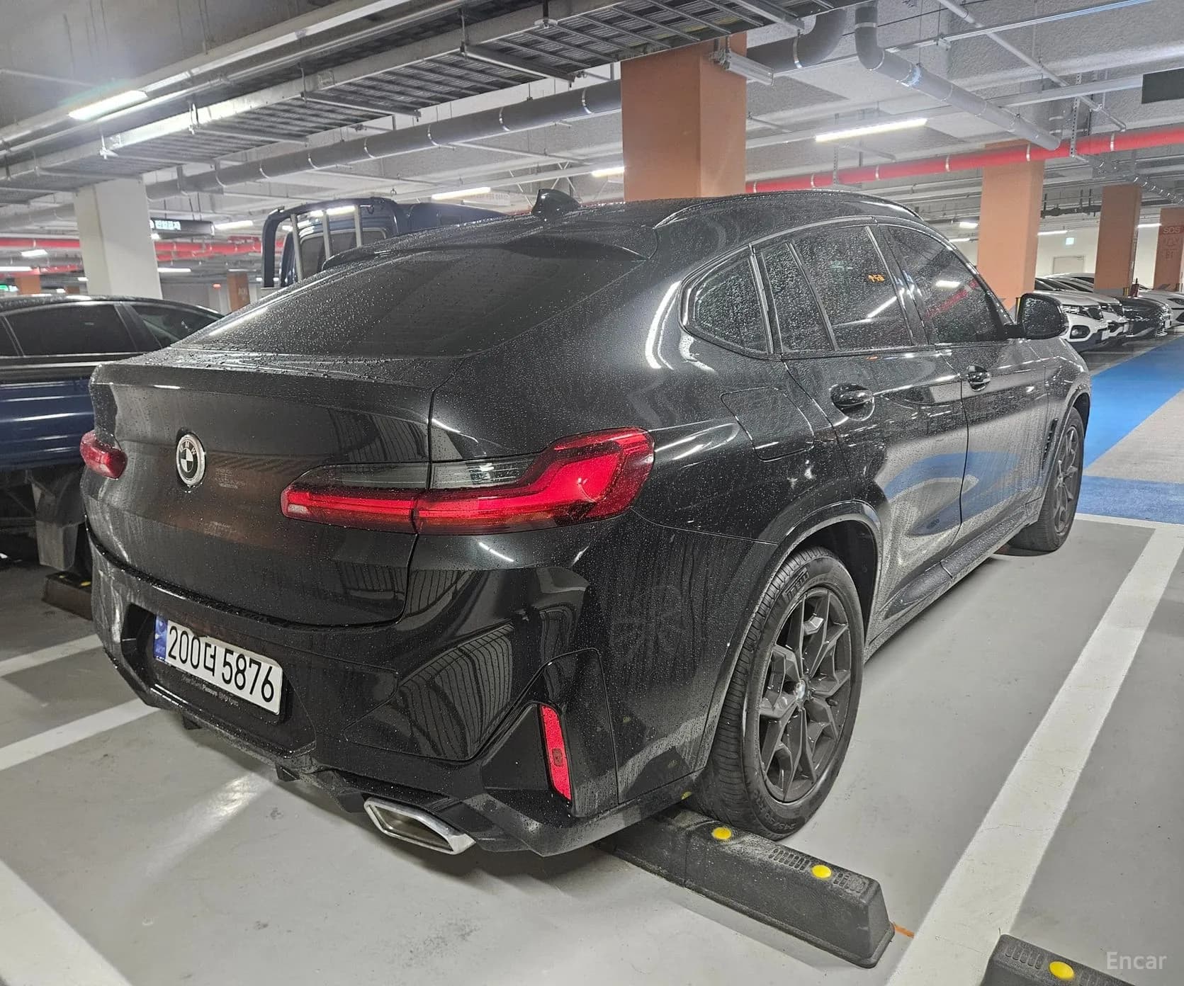 X4 (G02)
