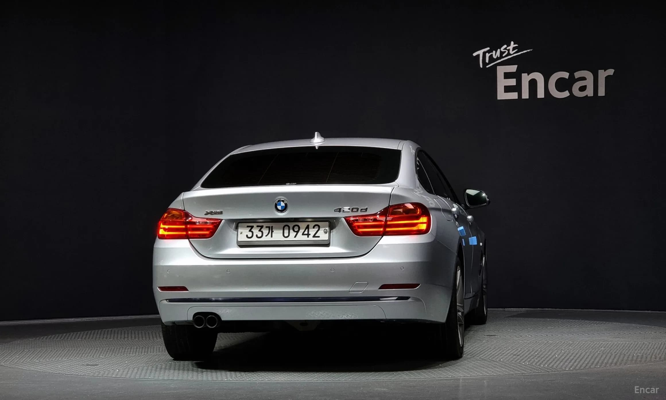 Series 4 (F32)