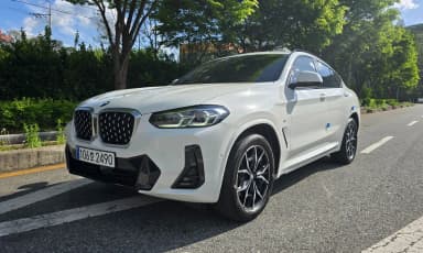 X4 (G02)