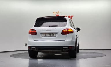 New Cayenne
