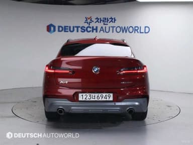 X4 (G02)