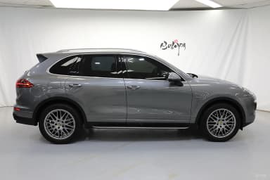 New Cayenne