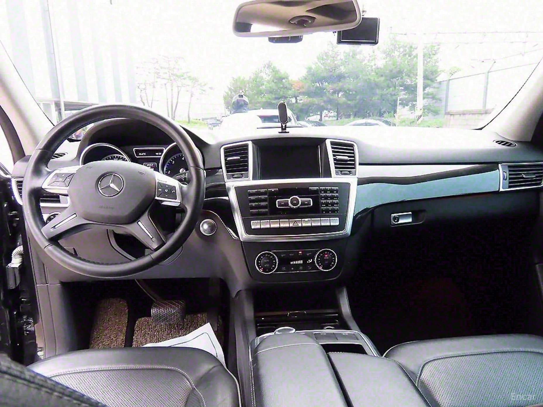 M-Class W166