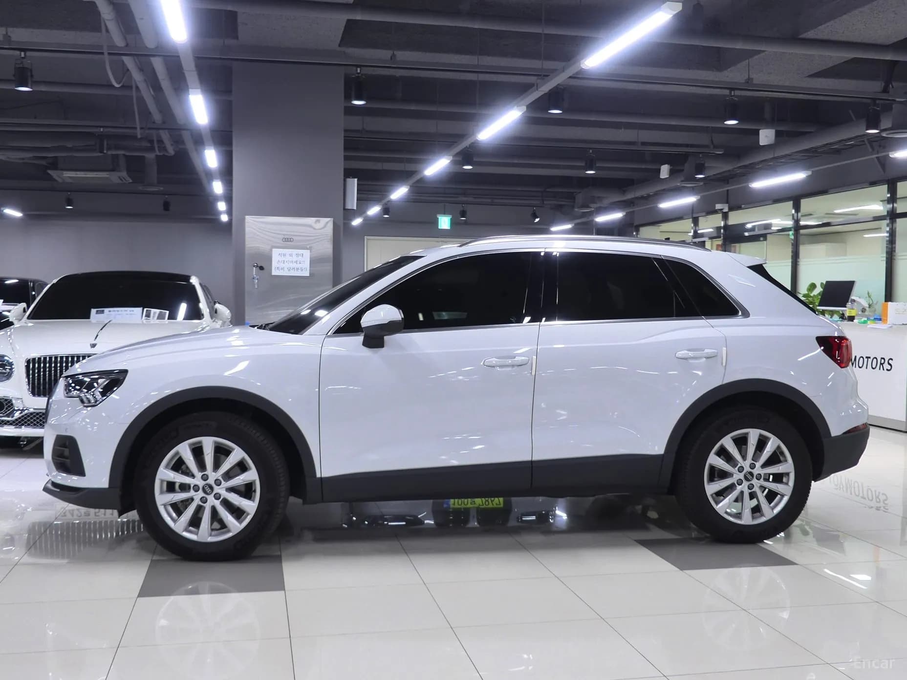 Q3 (F3)