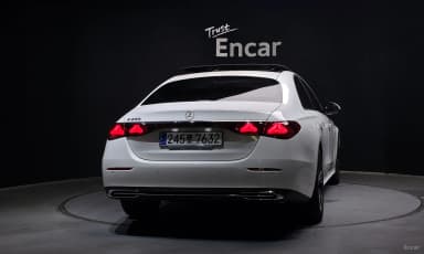E-Class W214