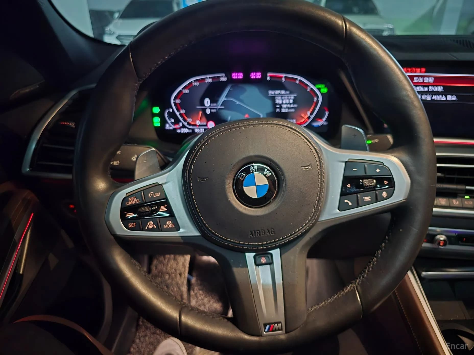 X6 (G06)