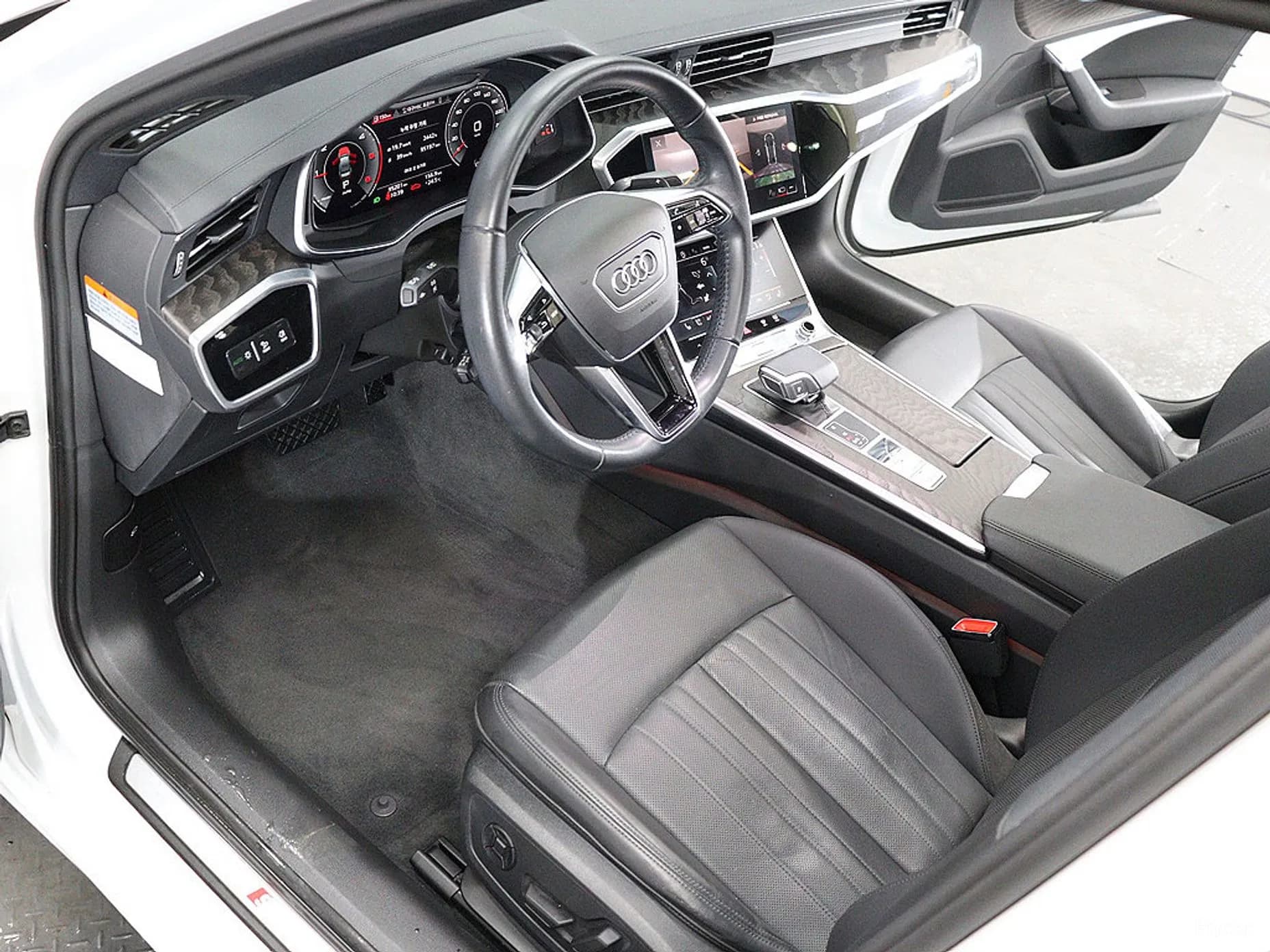 A6 (C8)