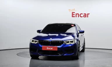 M5 (F90)