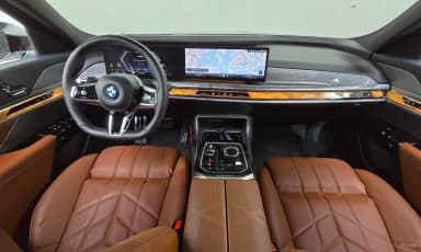 7 Series (G70)