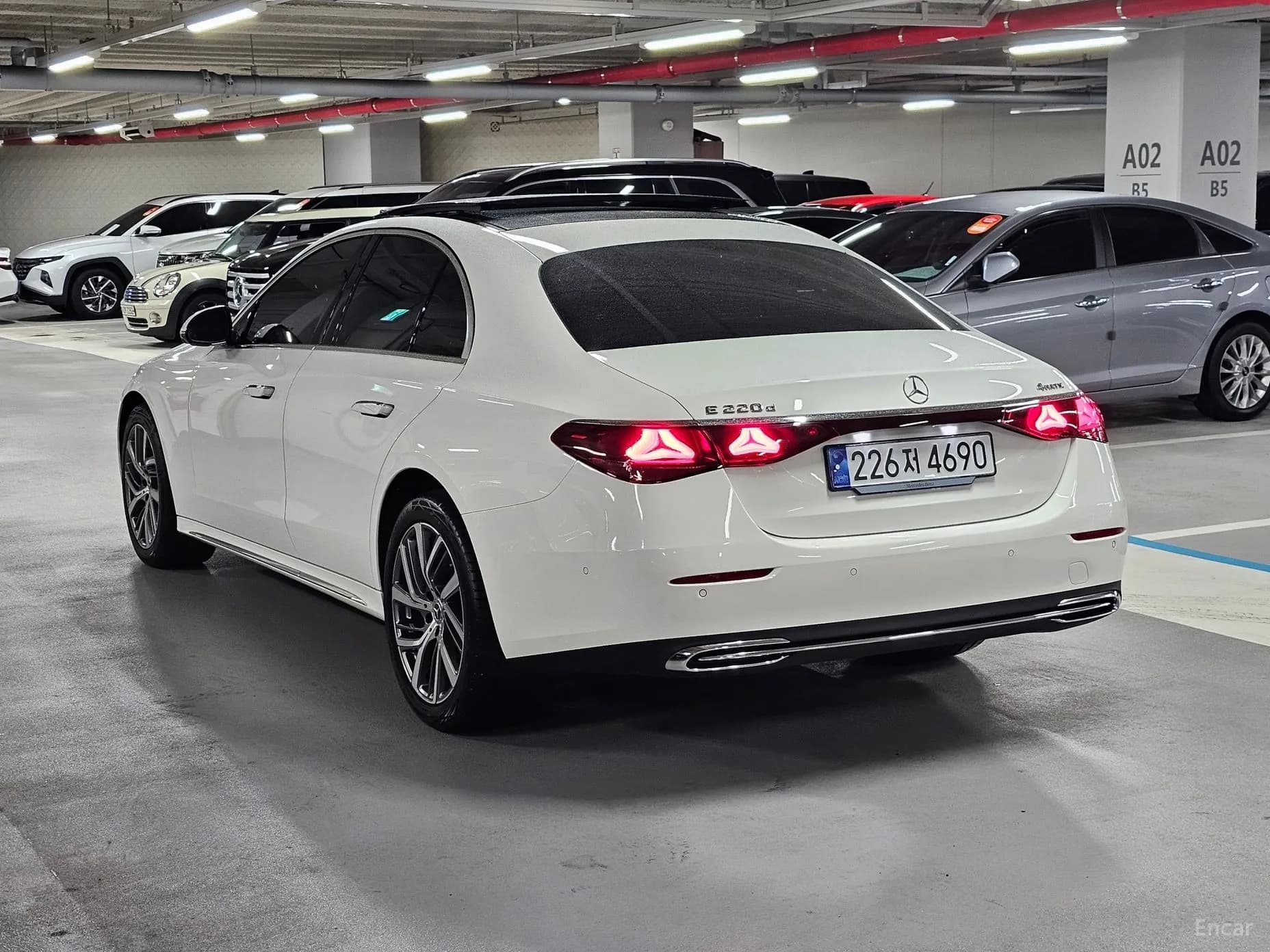 E-Class W214