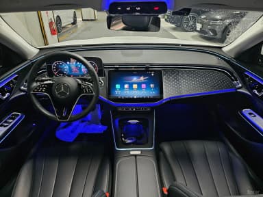 E-Class W214