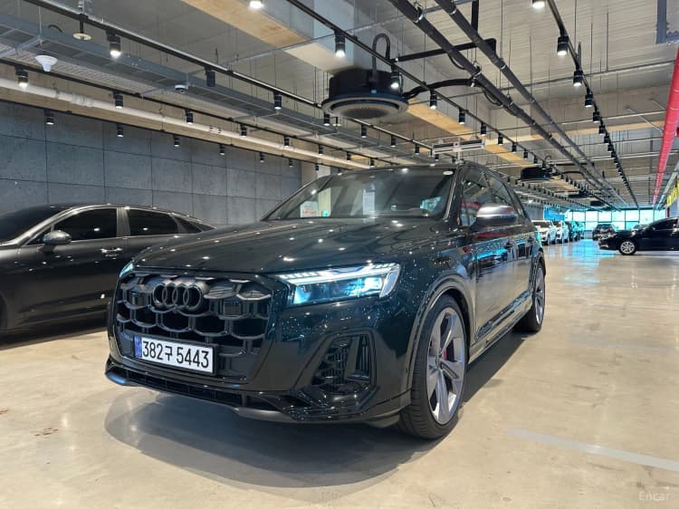 SQ7 (4M)