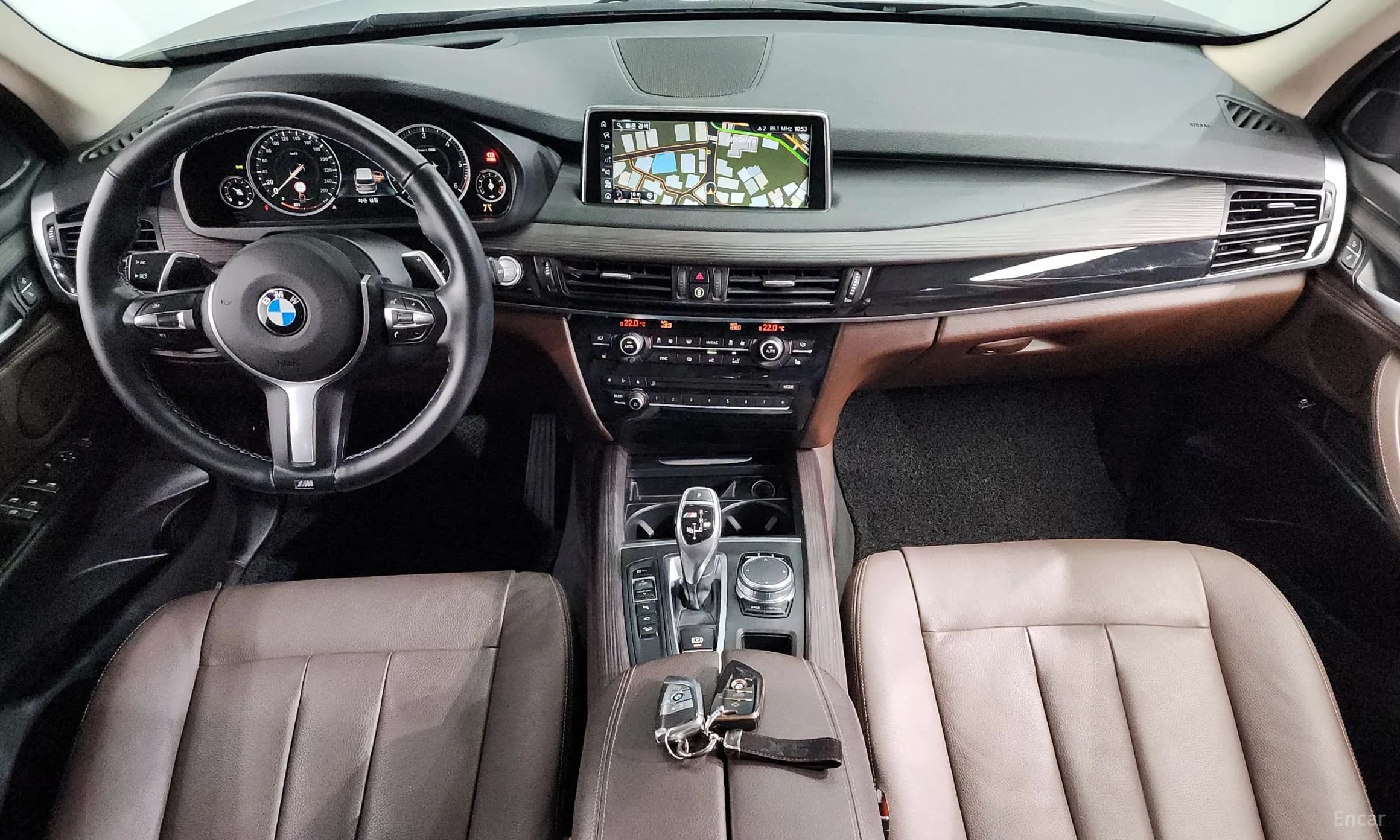 X5 (F15)