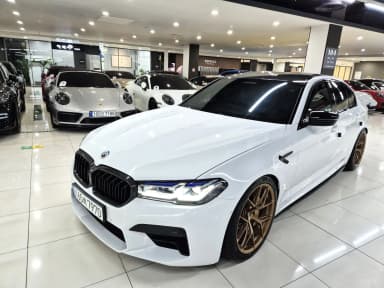 M5 (F90)