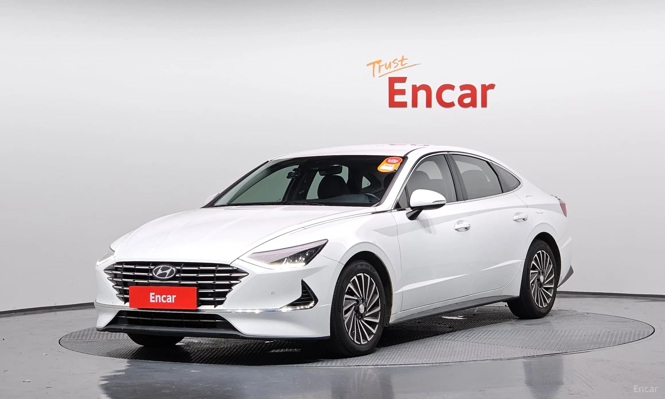 Sonata Hybrid (DN8)