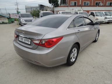 YF Sonata