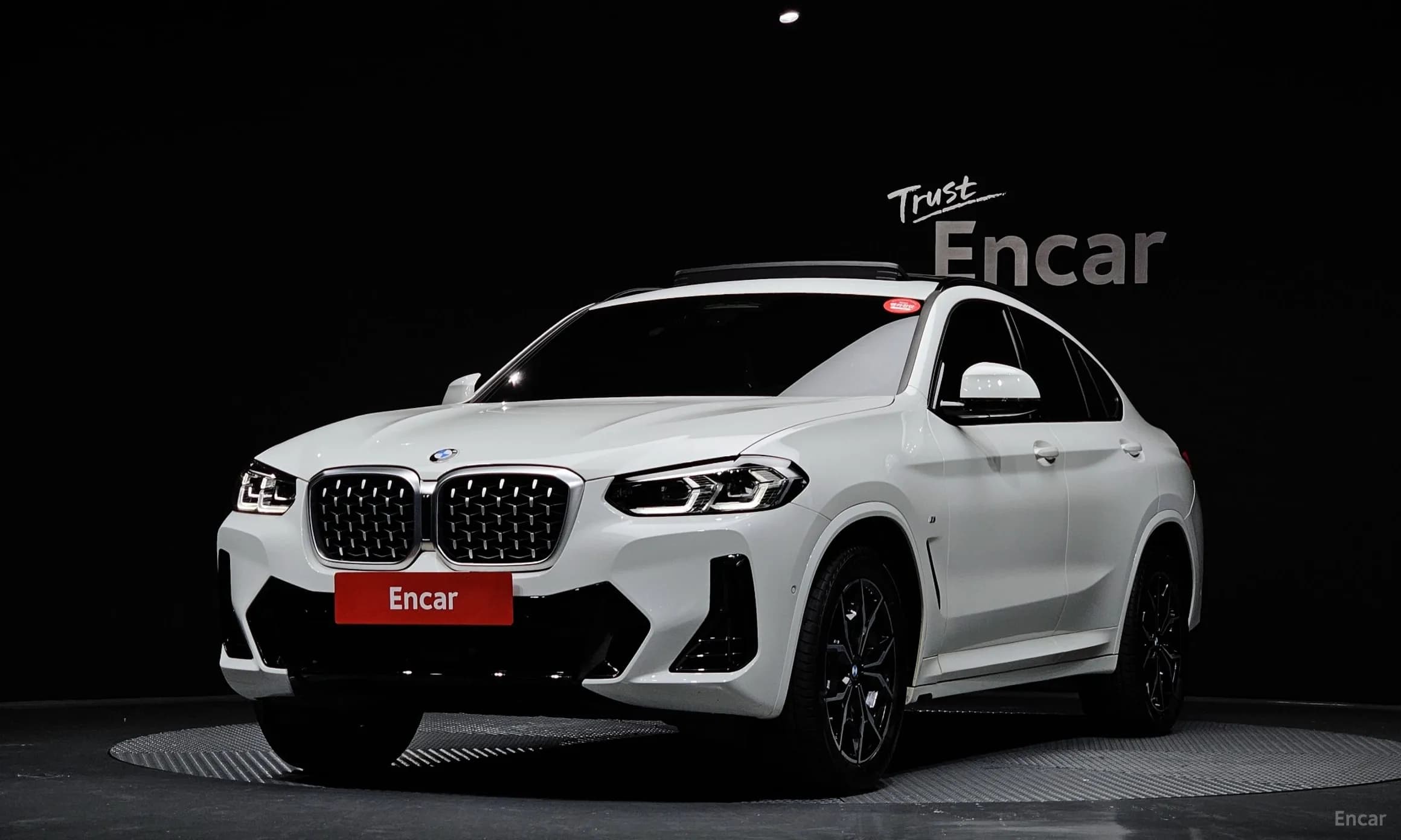 X4 (G02)