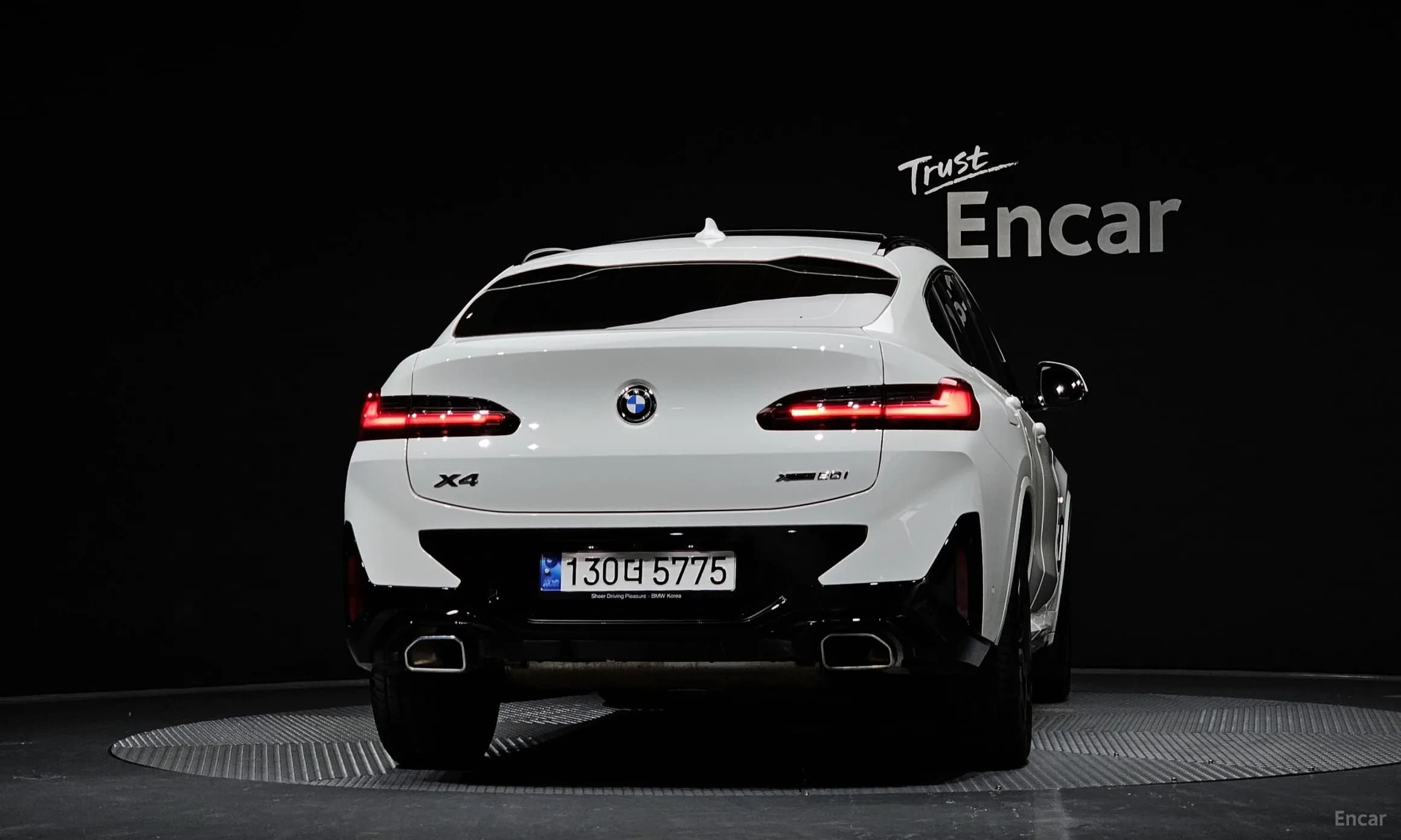 X4 (G02)