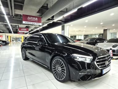 E-Class W214