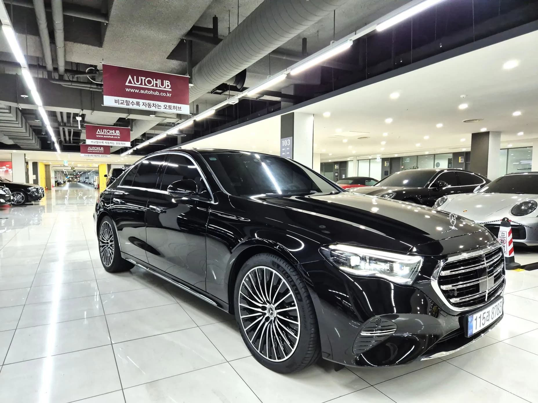 E-Class W214