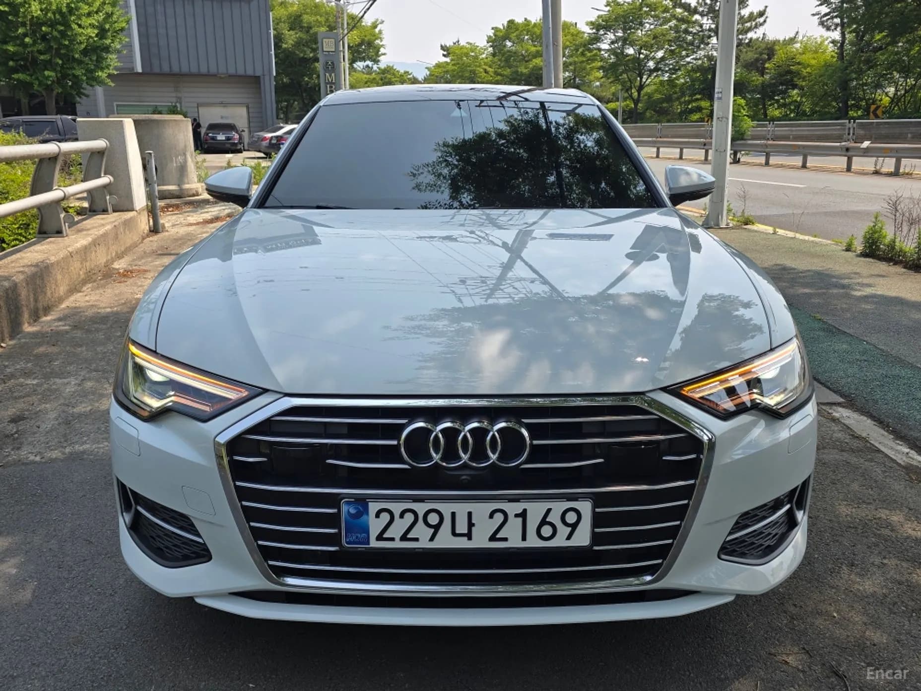 A6 (C8)
