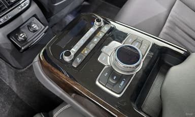 G90