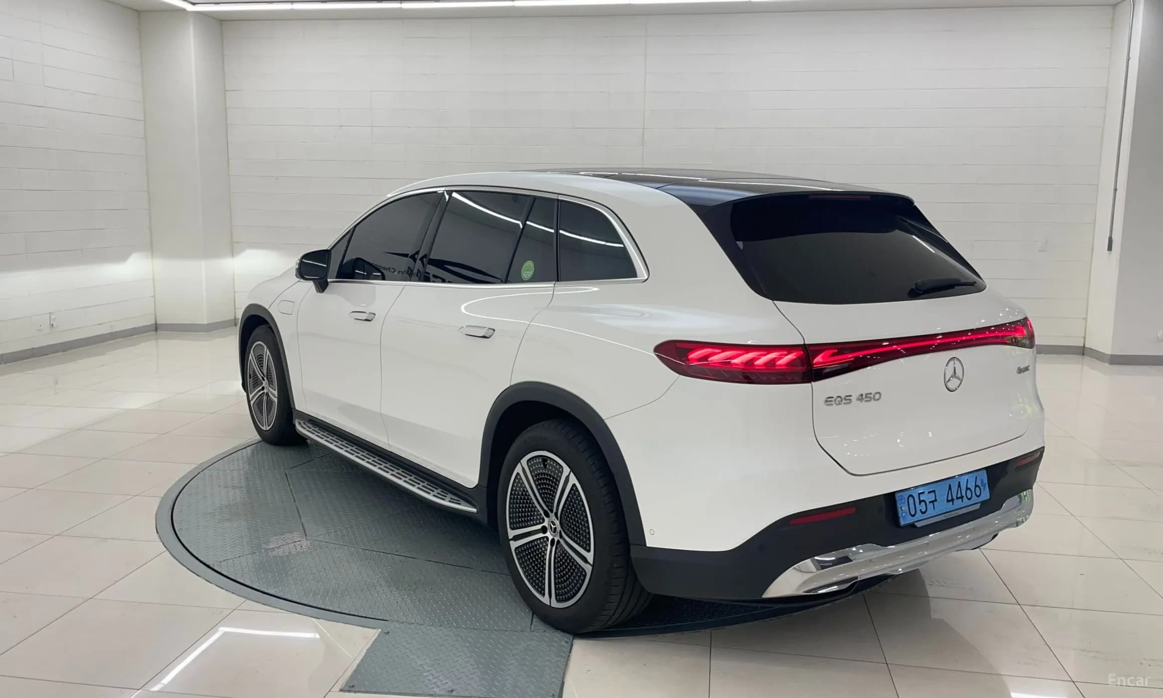 EQS SUV X296