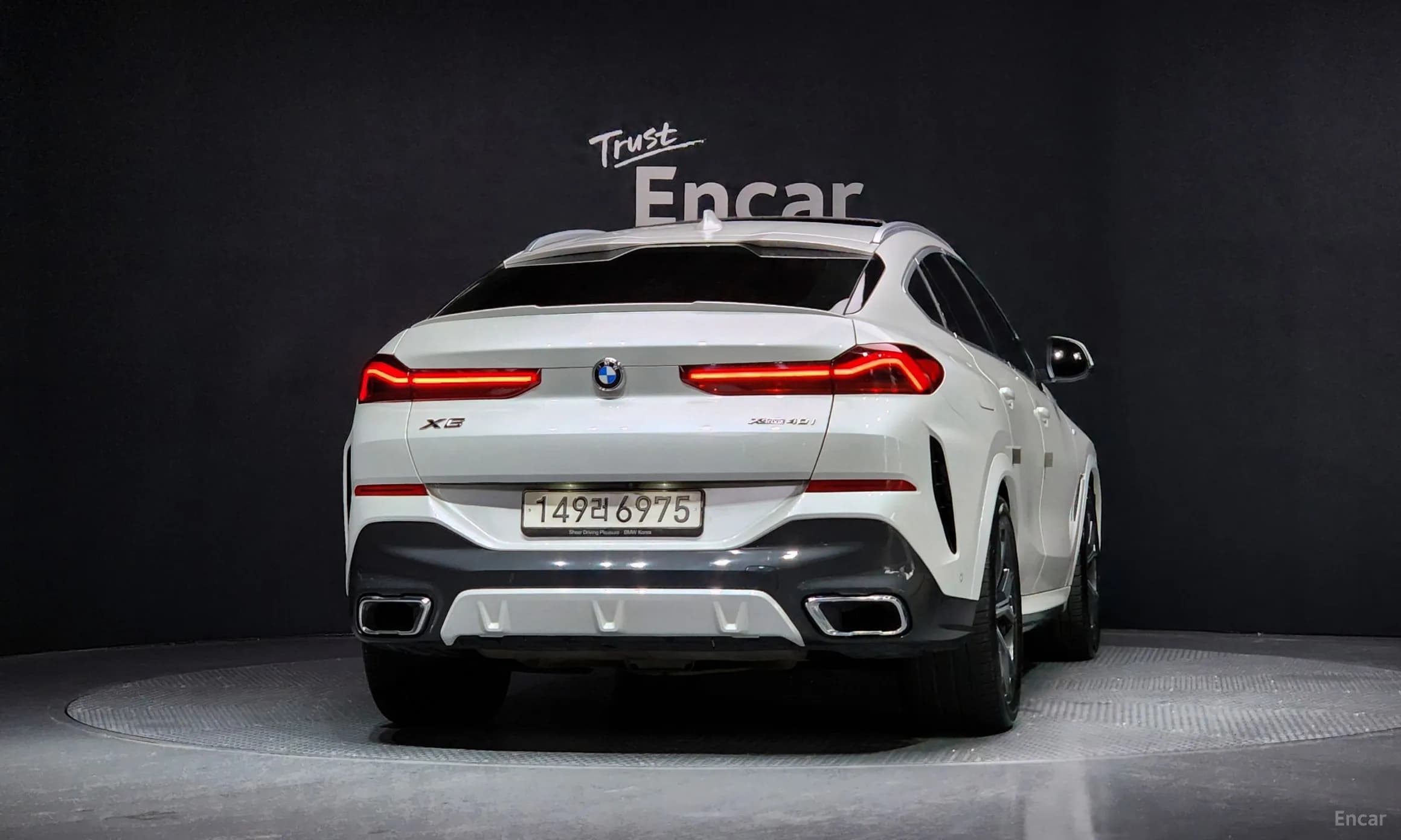 X6 (G06)
