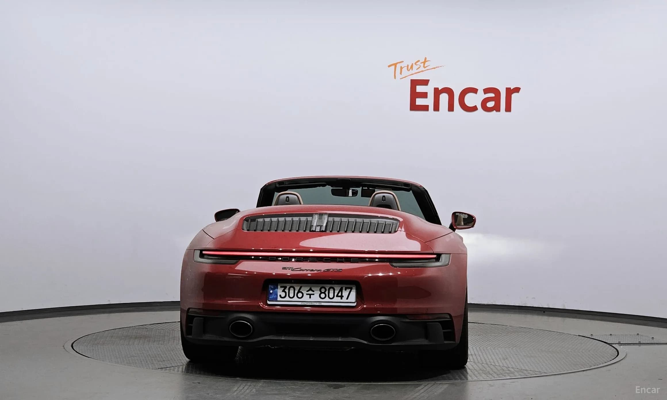 911 (992)