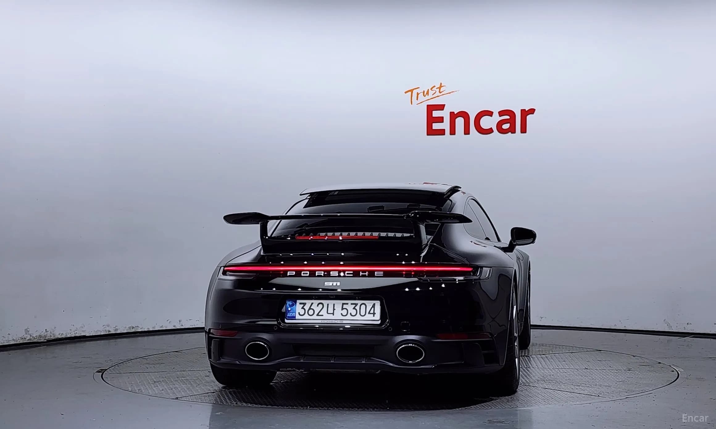 911 (992)