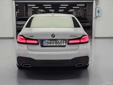 5 Series (G30)