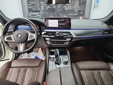 5 Series (G30)