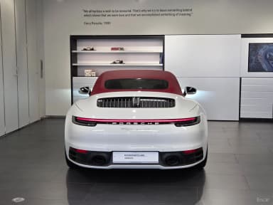 911 (992)
