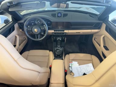 911 (992)