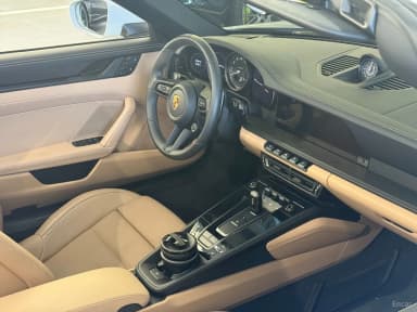 911 (992)